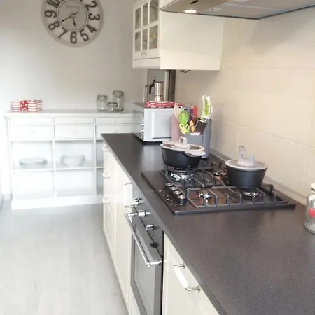 Santa Chiara By Home4holidays Apartament *